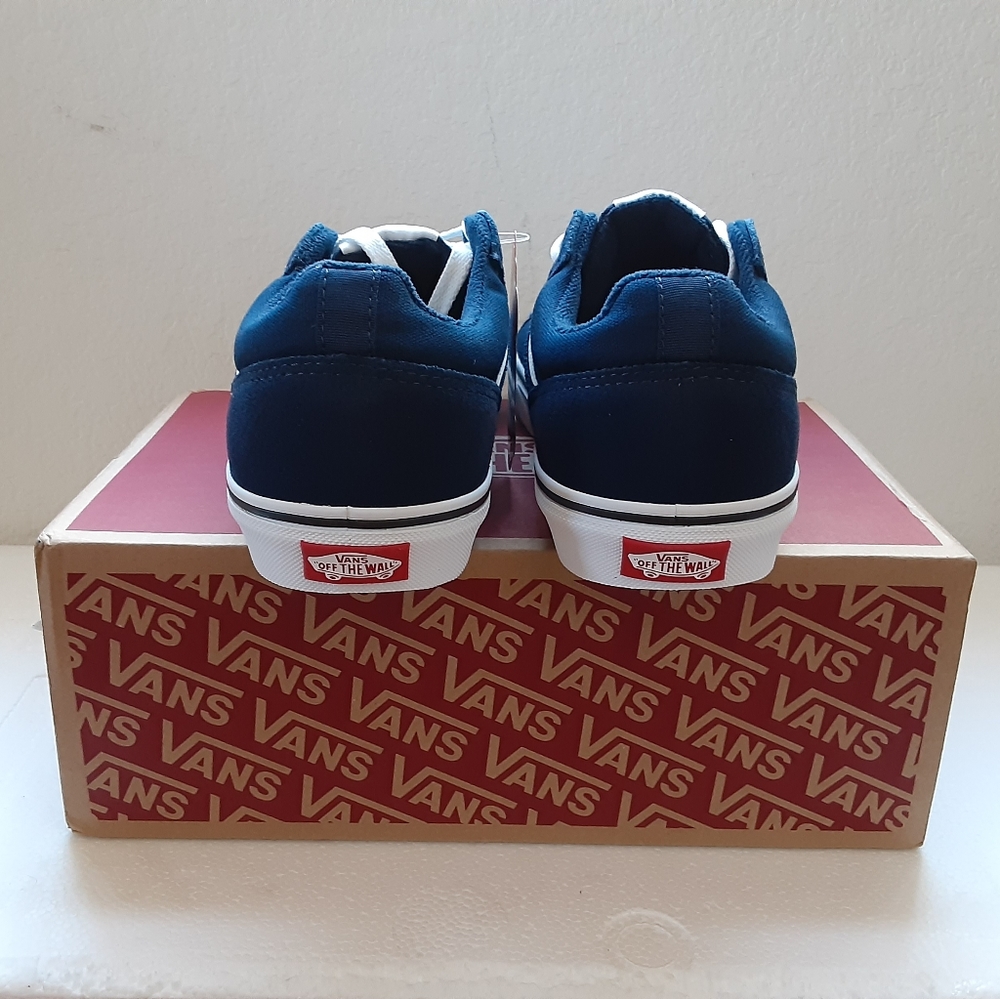 Vans - Picture 4 of 4
